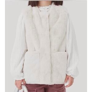 ZARA Girls Faux Fur Vest Cream Color - size 11-12
